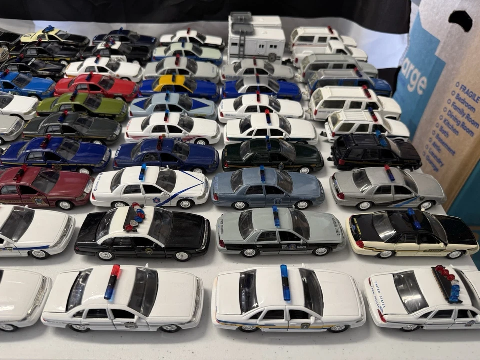 Road Champs Police-150 UNITS-State/City 1990s 1/43 Scale MASSIVE LOT - Image 4 of 4