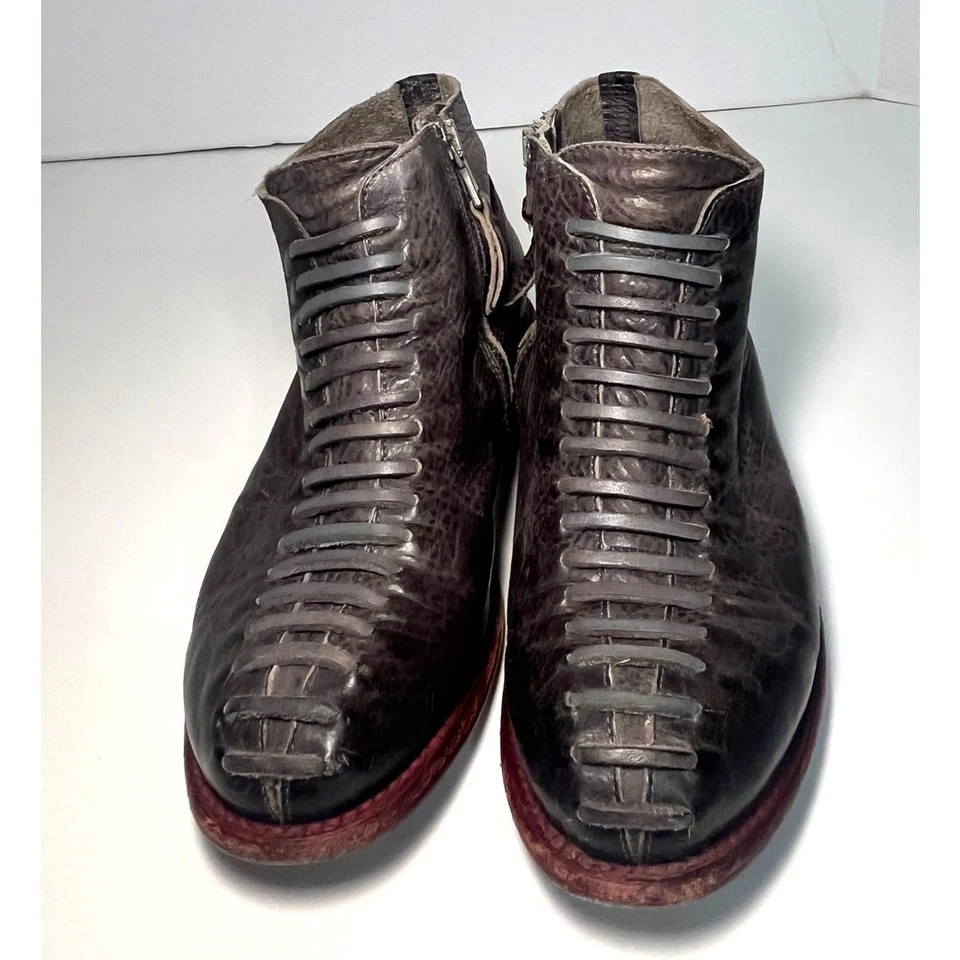 Botín John Fluevog Babbette con cordones sintéticos talla 7 Foto 2 de 4