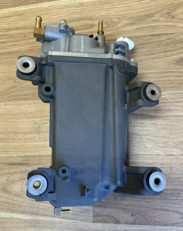 115 hp Yamaha 4 stroke Float Chamber assembly 6EK-14180-01-00 2016-2021 OEM - Image 2 of 4