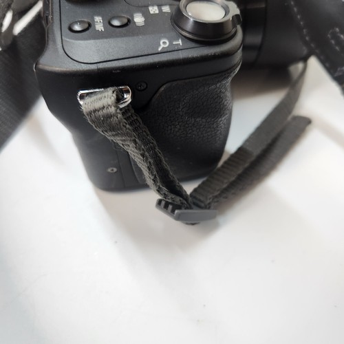 Panasonic Lumix DMC-FZ7 Great Working Condition + New Battery & Charger + Card - Picture 4 of 12