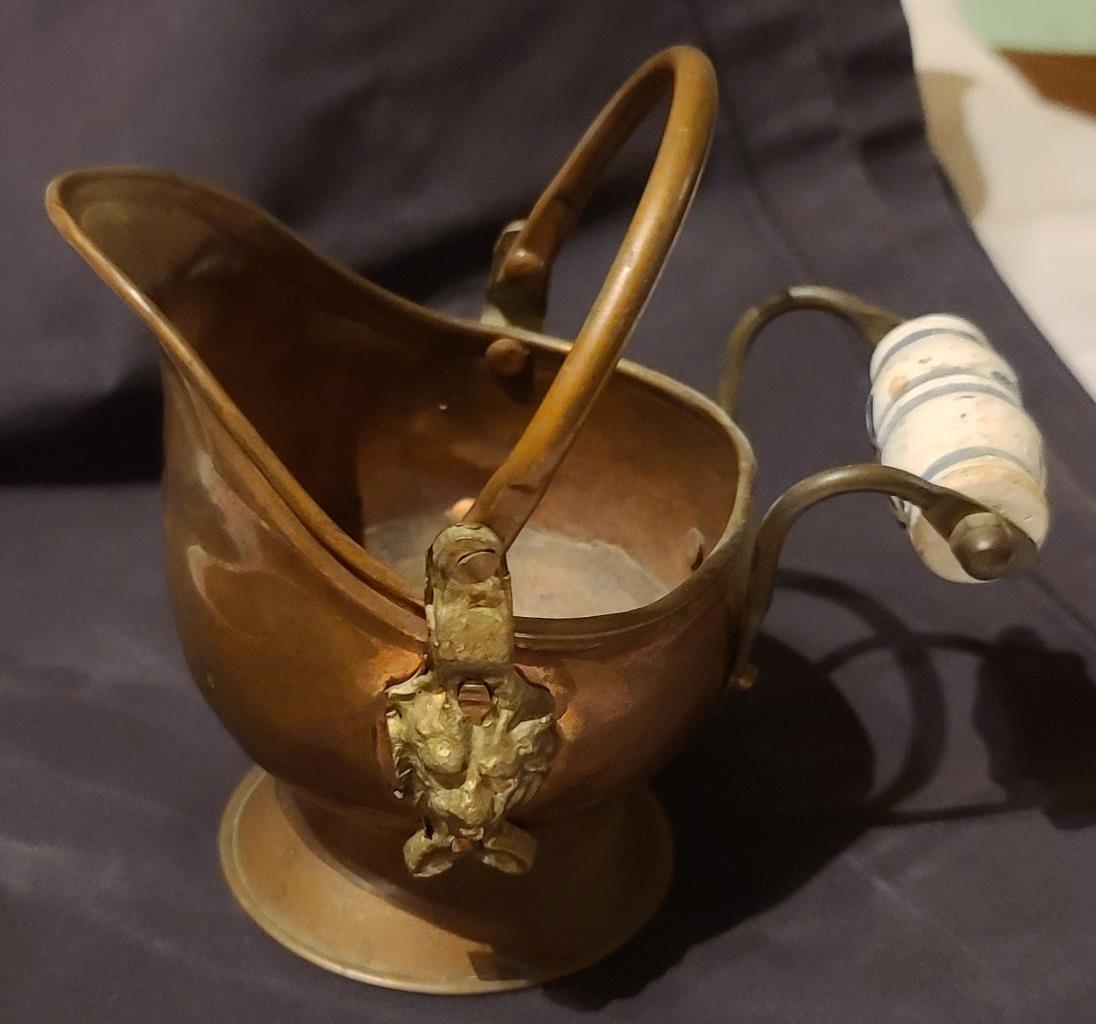 Vintage Copper Coal Scuttle Replica Delft Handle–Swivel Carry