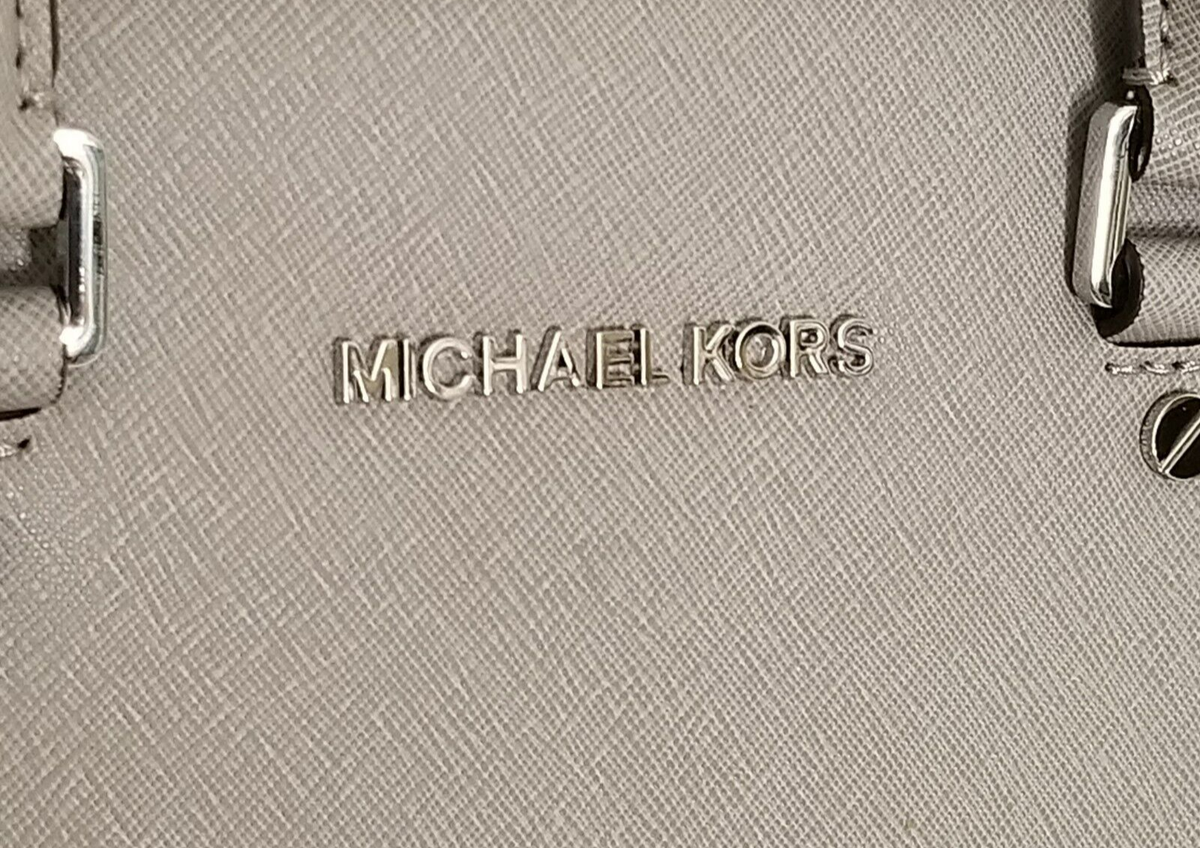 美品✨MICHAEL KORS Selma Messenger グレー 本革 Michael Michael Kors Selma Studded Saffiano Messenger | Brixton Baker
