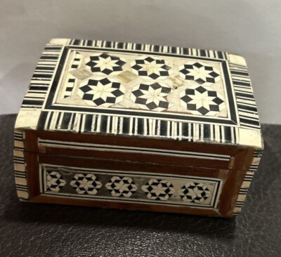 Egyptian Inlay Mother Of Pearl  Wood Trinket Box Red Velvet Interior Jewelry