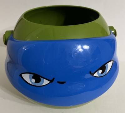 Teenage Mutant Ninja Tuttle Leonardo Halloween Candy Bucket LEO
