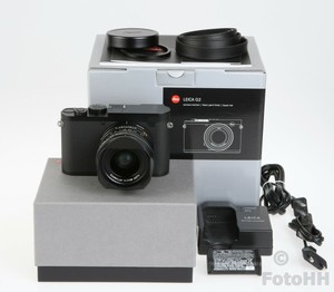 leica q2 full frame