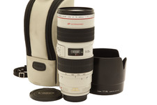 Canon EF 70-200mm f2.8 L IS USM Lens with Hood  Case 50668