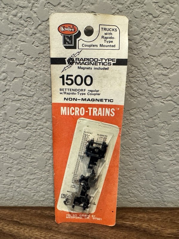 Kadee N Scale 1500 Bettendorf Trucks w/Rapido Type Couplers Mounted (2) - New