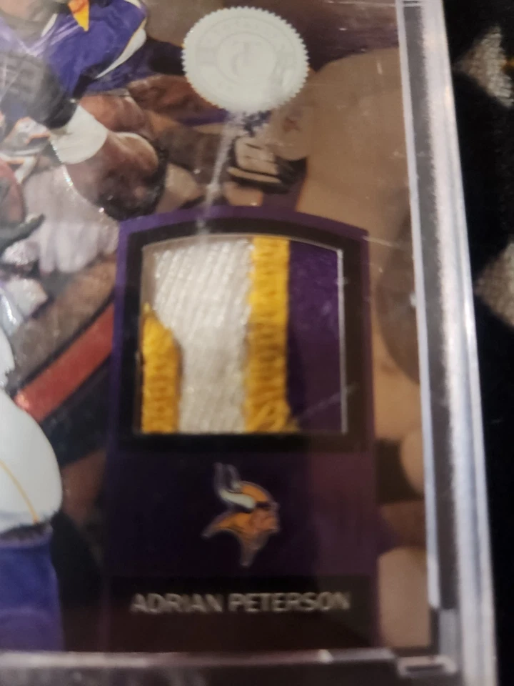 2012 Totally Certified Stitches in Time Materials Adrian Peterson #17 19/25 MEM - Image 4 of 4