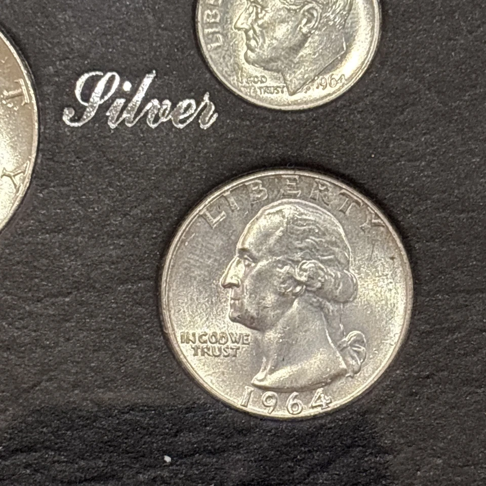 1964–P Brilliant Uncirculated US COIN SET 90% SILVER in Genuine Mint Set Case BU - Image 4 of 4