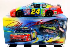 Jeff Gordon #24 Dupont 2000 Monte Carlo 1/24 Scale NASCAR Action Diecast *BANK*