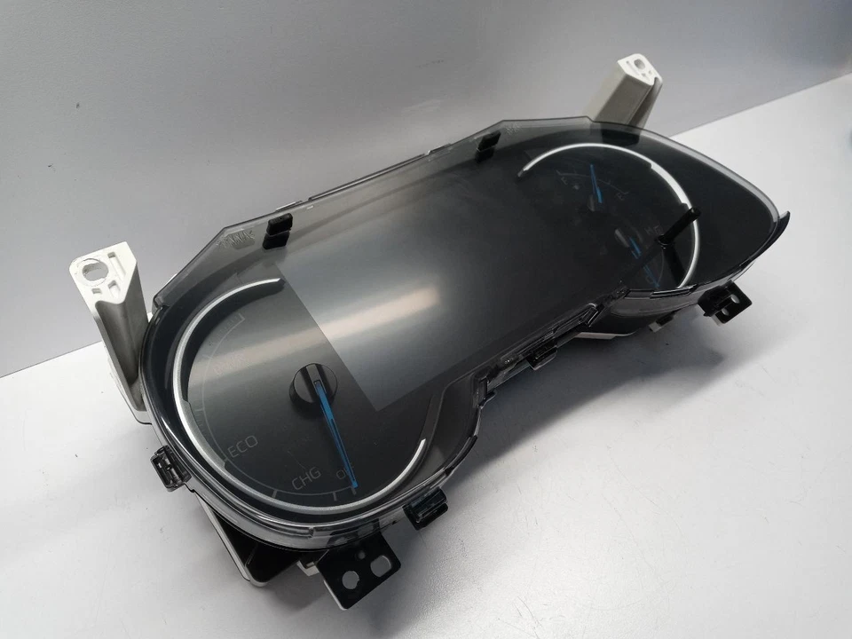 2019 toyota rav 4 OEM speedometer cluster 50k miles id 83800-0R470 fits 2019-20 - Image 2 of 4