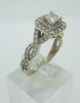 ~VERA WANG LOVE 14K WHITE GOLD DIAMOND ENGAGEMENT RING  W/CASE 1.13TDW.  4.3G
