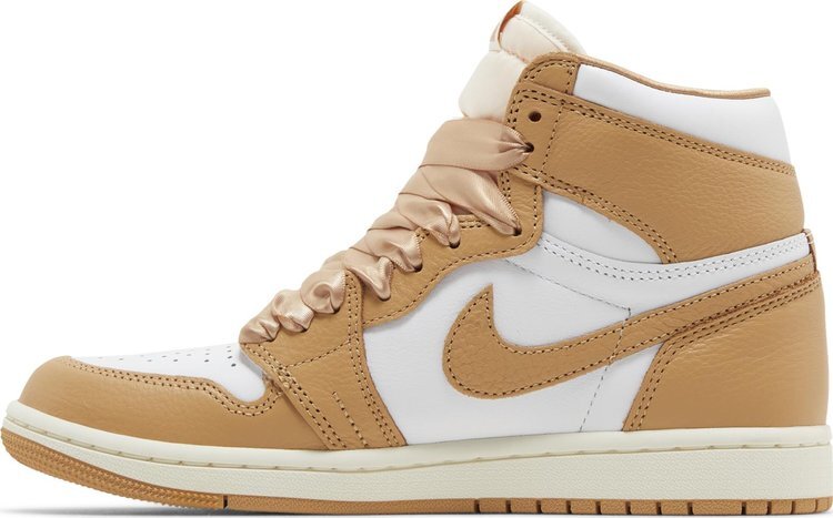 H*y様 Women's Air Jordan 1 High OG Newsta Amazon.com | Jordan Womens WMNS Air 1 High OG DJ4891 061