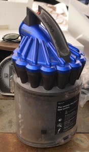 dyson dc25 bin assembly