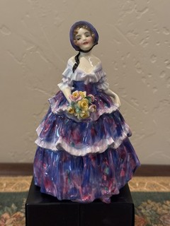 Rare Royal Doulton Figurine " Irene " HN 1952
