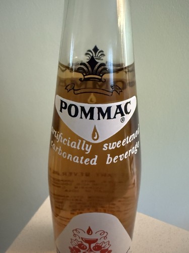 VINTAGE UNOPENED Pommac Glass Bottle Excellent Condition from 1963-1969 - Picture 3 of 20