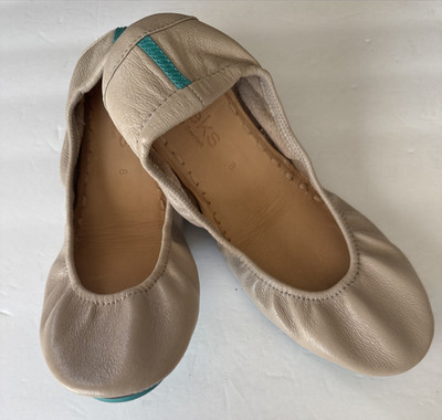 Tieks Patent Leather Flats In Neutral Biscotti Size 8 Cream/Beige & Blue