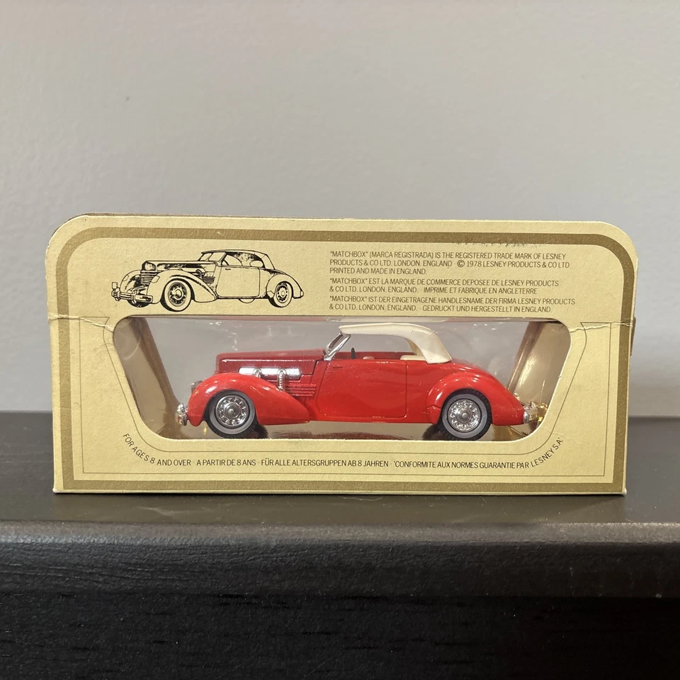 Matchbox Models of Yesteryear 1937 Cord 812 Diecast Car Model Y-18 England 1:35 - Image 3 of 4