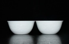 3.4" China Old Antique Ming Chenghua Mark Porcelain White Glaze A Pair Cups