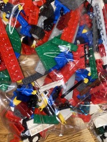 LEGO 10184 Creator Town Plan Complete w/ Instructions Mini-figures & Box