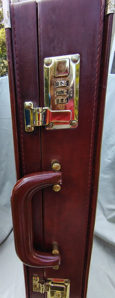 Maletín vintage Hit Brand 12 x 17 1/2 cuero caoba Foto 4 de 4