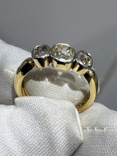 18ct Solid Gold with Three Diamonds Ladies Ring, Size K