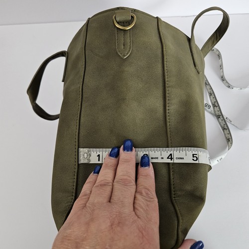 Schultertasche Urban Threads olivgrün Wildlederimitat Griffe und Schultergurt - Bild 19 von 24