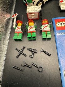 LEGO City #60025  Grand Prix Truck 99% Complete, racing, W/Manual Read Desc