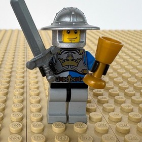 LEGO Castle: King's Knight Breastplate SWORD, cas520, 70401, GOLD GETAWAY, 2013