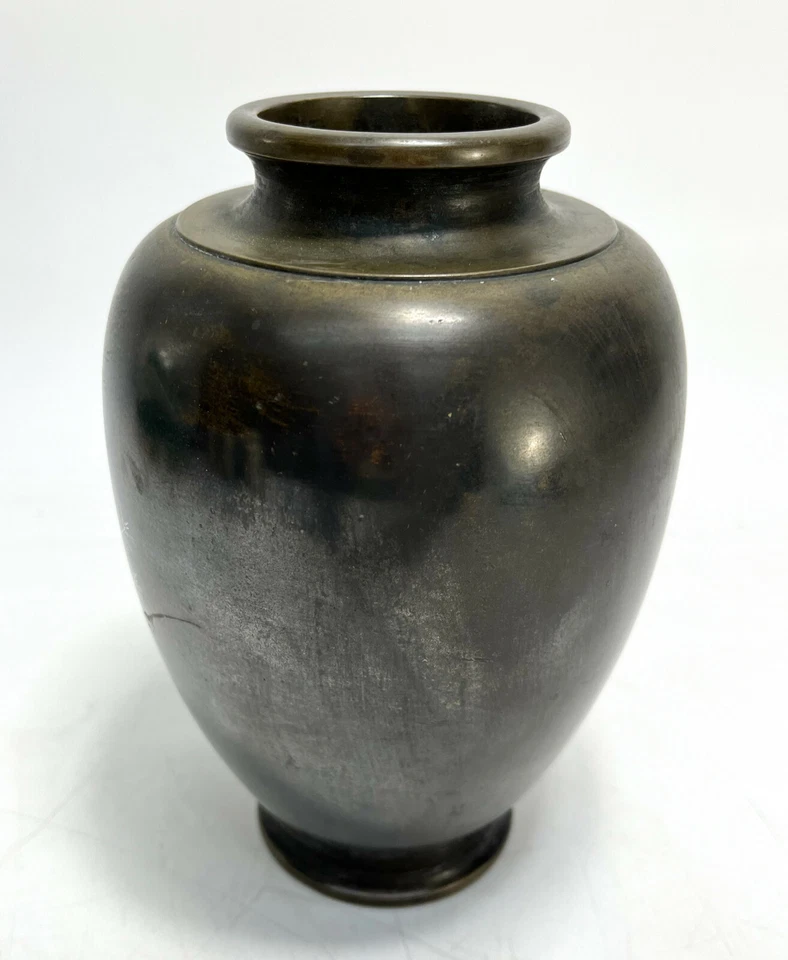 Jarrón japonés mezclado de metal bronce y plata, cigüeñas, probable período Meiji Foto 3 de 4