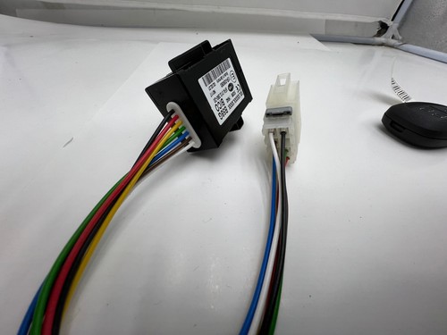 Hella 2 Fob Central Locking Control Unit / Remote Control 5FA 012.485-817 - Picture 4 of 10