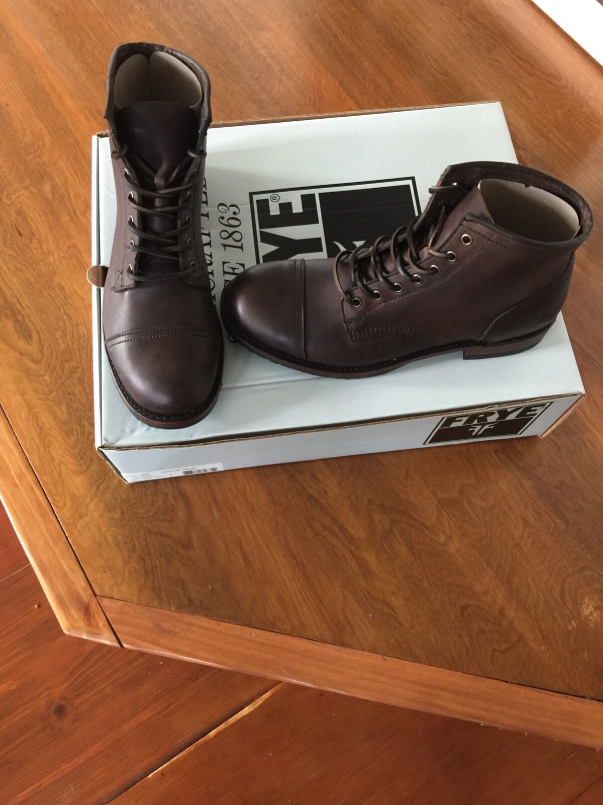 frye logan cap toe