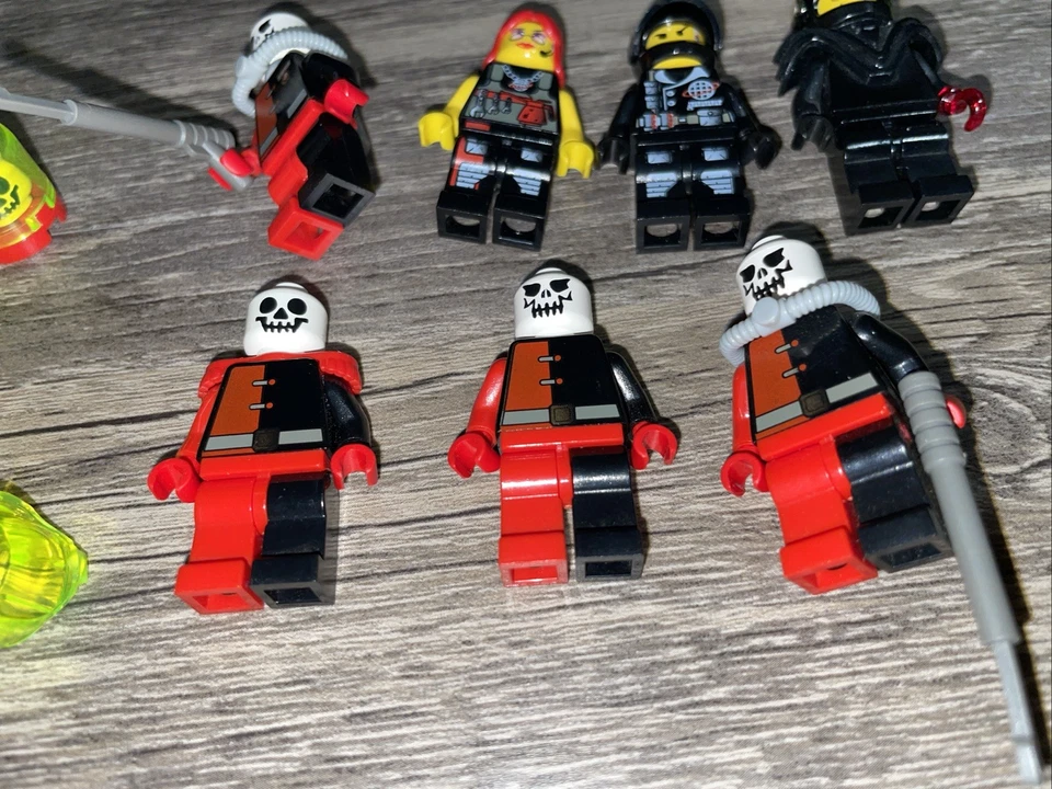 Lot of Lego Alpha Team Minifigures And Other Pieces. - Image 2 of 4