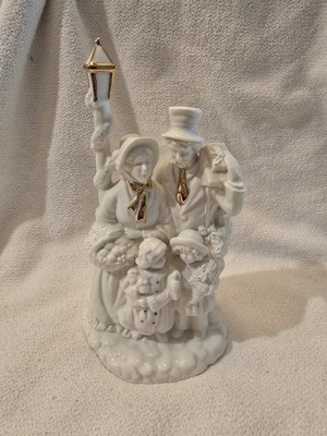 Carolers We Wish You A Merry Christmas Wind Up Musical Centurion Collection