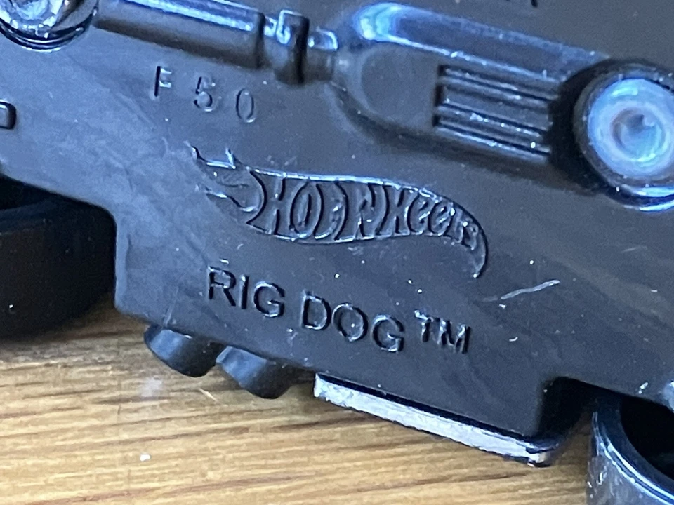 Camión Mattel Hot Wheels 2013 semi Mac plataforma cabina para perros verde ~ F248 Foto 4 de 4