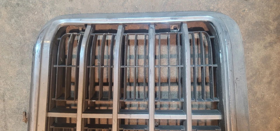 1975 1976 年 1977 年福特格拉纳达烧烤架原始设备制造商 75 76 77 d5db-8b421-a d5db-8b421-aa — 第 2/4 张图片