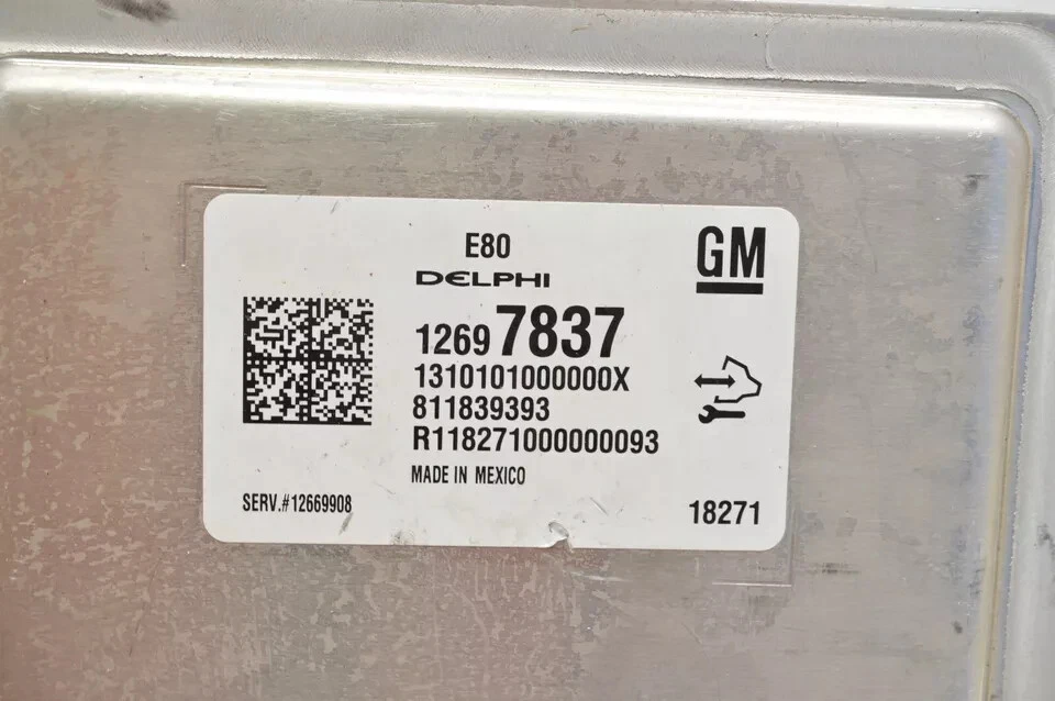 Chevrolet Malibu 12697837 2017 2021 unidad de módulo de control del motor Ecm C10 021 Foto 2 de 3