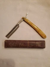 Vintage Clauss Freemont O 8406 Razor With Case
