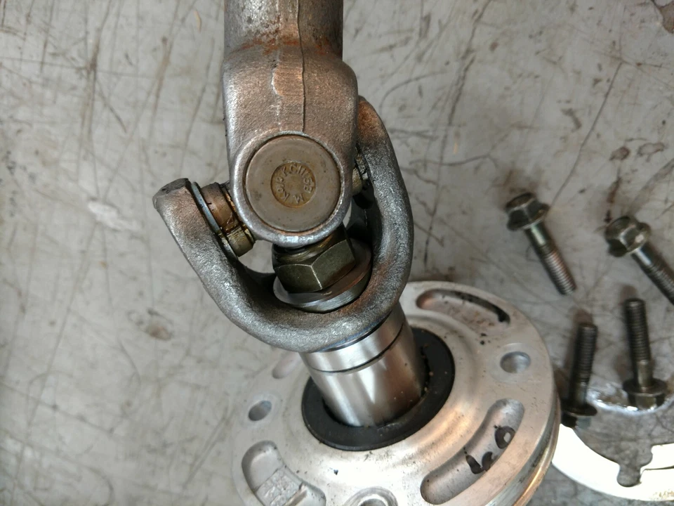 Yamaha V Star 650 XVS65V 2006 eje central completo 4VR-11320-20-00 RW2939 Foto 3 de 3