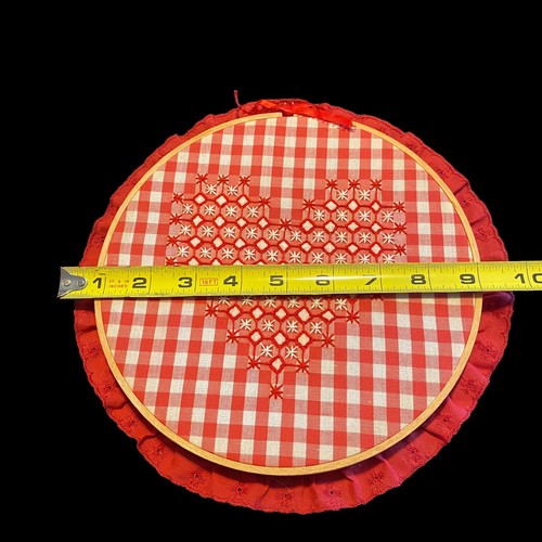 vintage hand made Chicken Scratch Red Heart - Picture 13 of 13