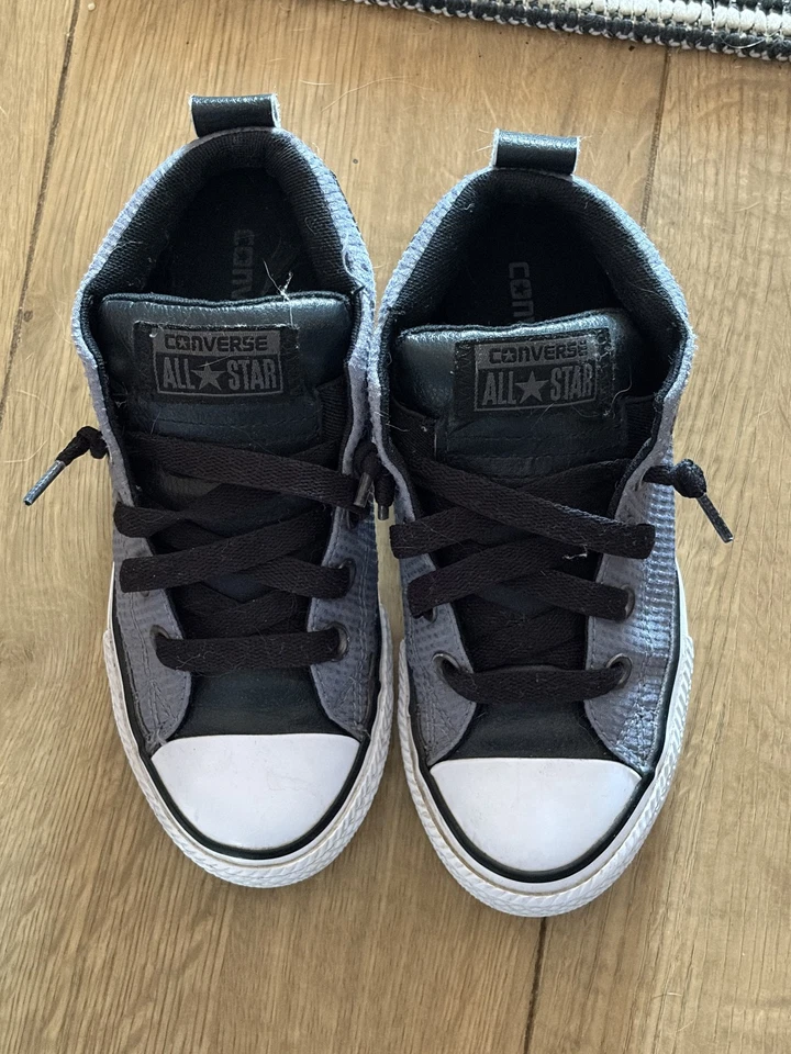 Boys converse boots size 13 grey - Image 1 of 3