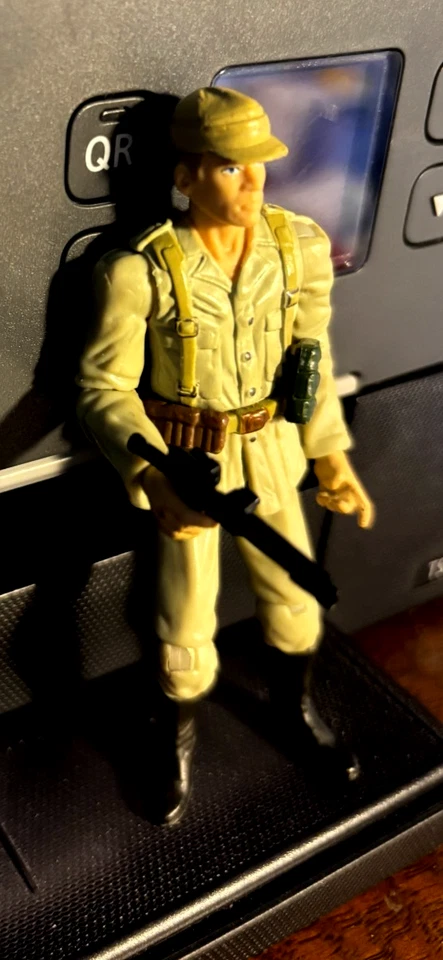 Figura de acción Indiana Jones Raiders of the Lost Ark German Soldier 3,75" 2008 Foto 2 de 3