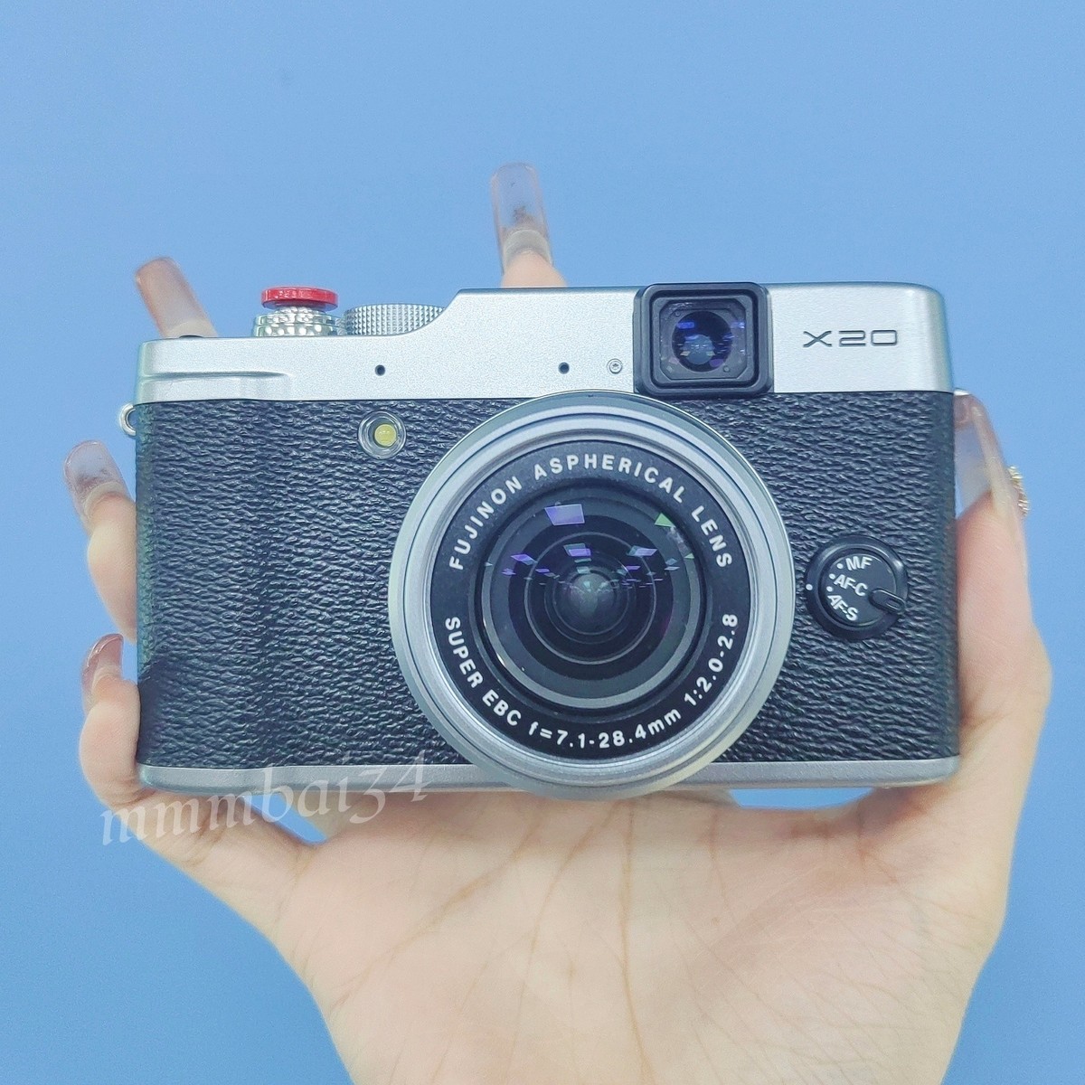 Fujifilm X20 12MP 2/3-inch CMOS Sensor 4x Optical Zoom Compact