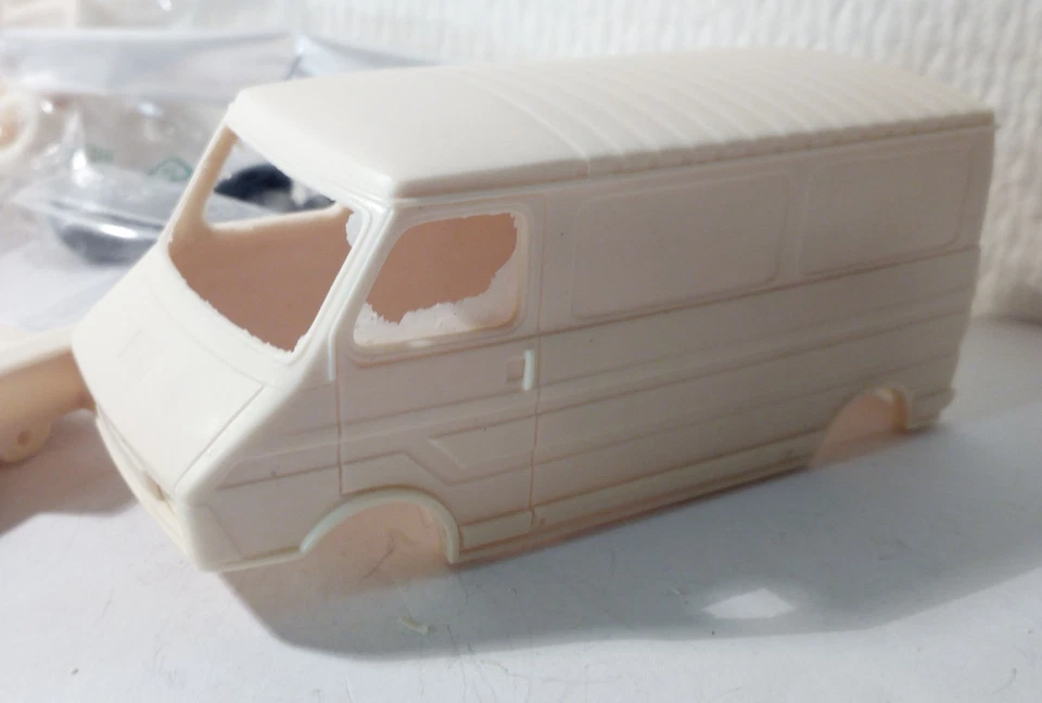 1-43 Fiat 242 CHARDONNET Assistenza Rally 1976 resin kit Arena 404 - Immagine 2 di 4