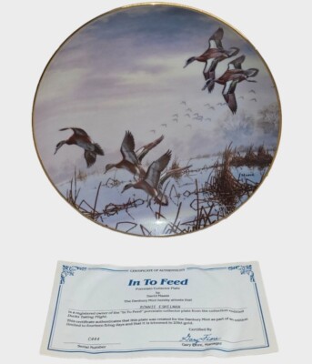 Danbury Mint ''IN TO FEED'' David Maass Ducks Taking Flight 1988 Plate Vintage