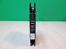 CUTLER HAMMER QCR1010 10AMP, 120/240VAC, Circuit Breaker, 20IN/LB Torque