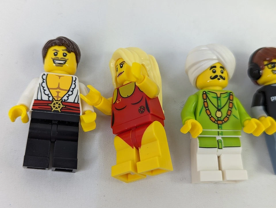 Lego Minifigura Jugador Salvavidas Serpiente Encantador Prisionero Pirata Niño Foto 2 de 4