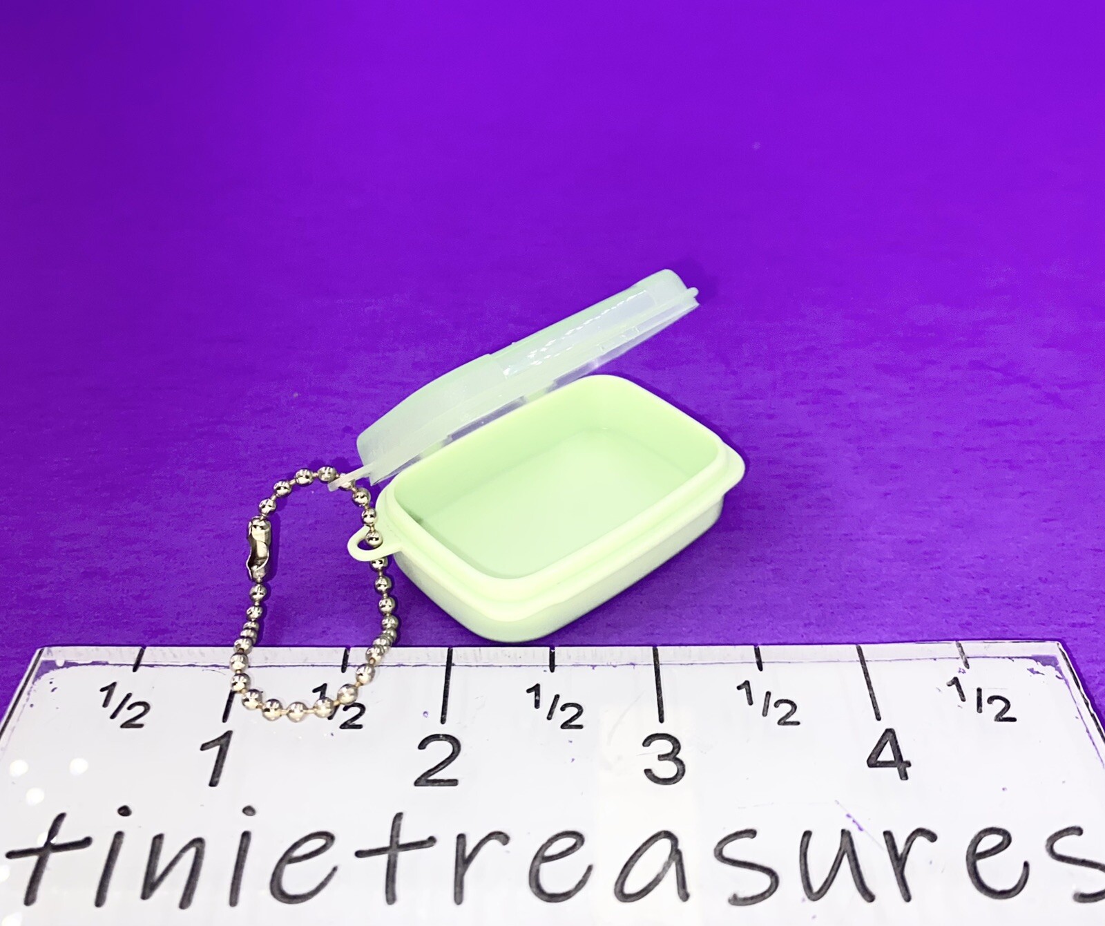 Tupperware keychain rare Mini Light Green Storza Lot Tinietreasure