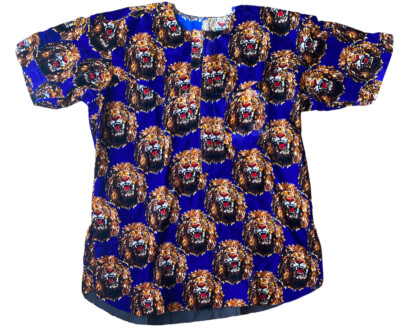 Elegantes nigerianisch afrikanisches Hochzeit Igbo traditionelles Isi Agu blau extra großes Shirt