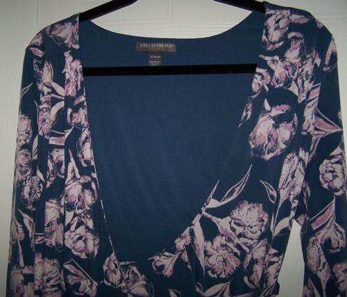 A Pea In The Pod Floral Maternity Wrap Dress Size M - Picture 6 of 6